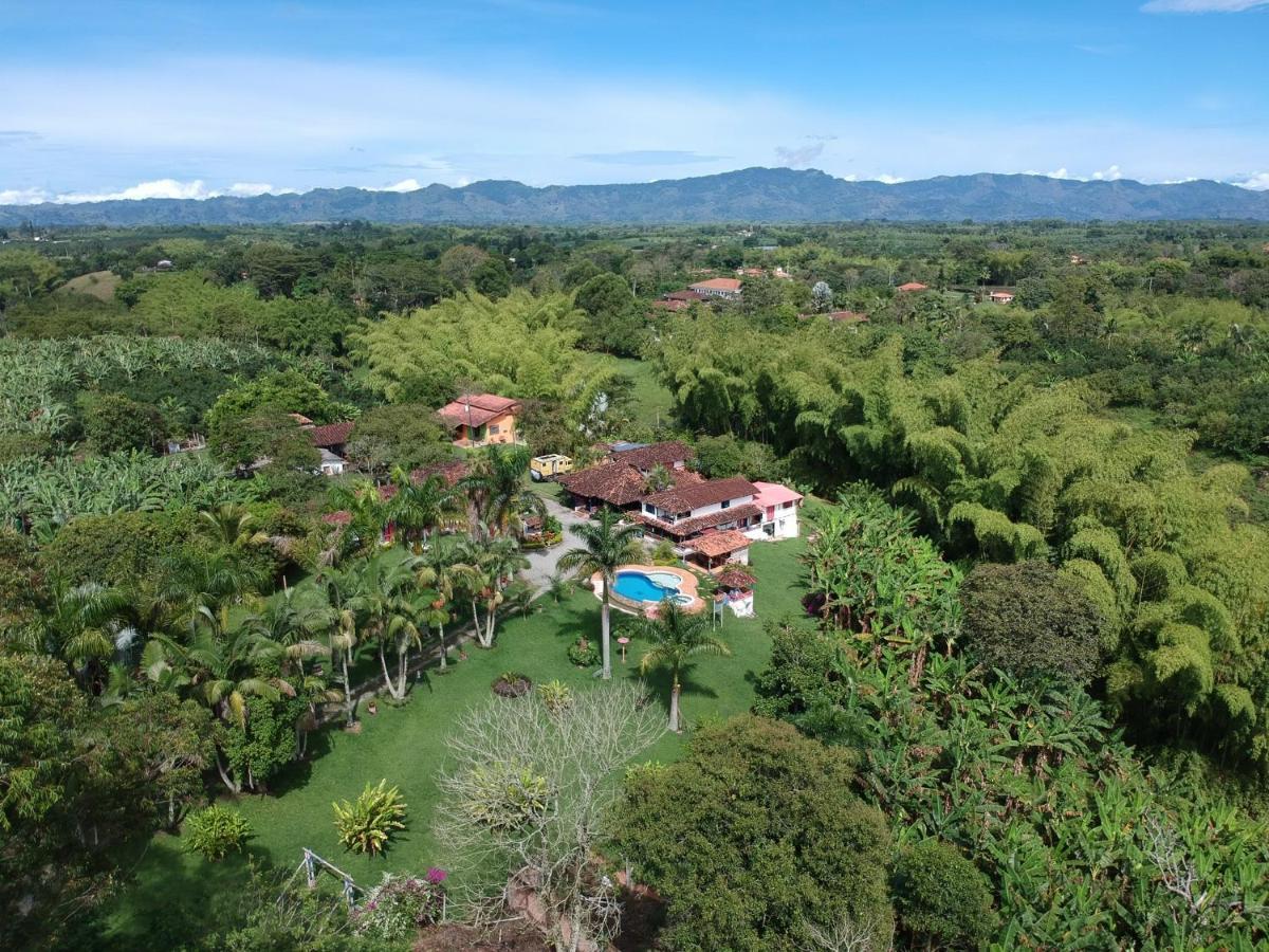 El Percal Hacienda Hotel 몬테네그로 외부 사진