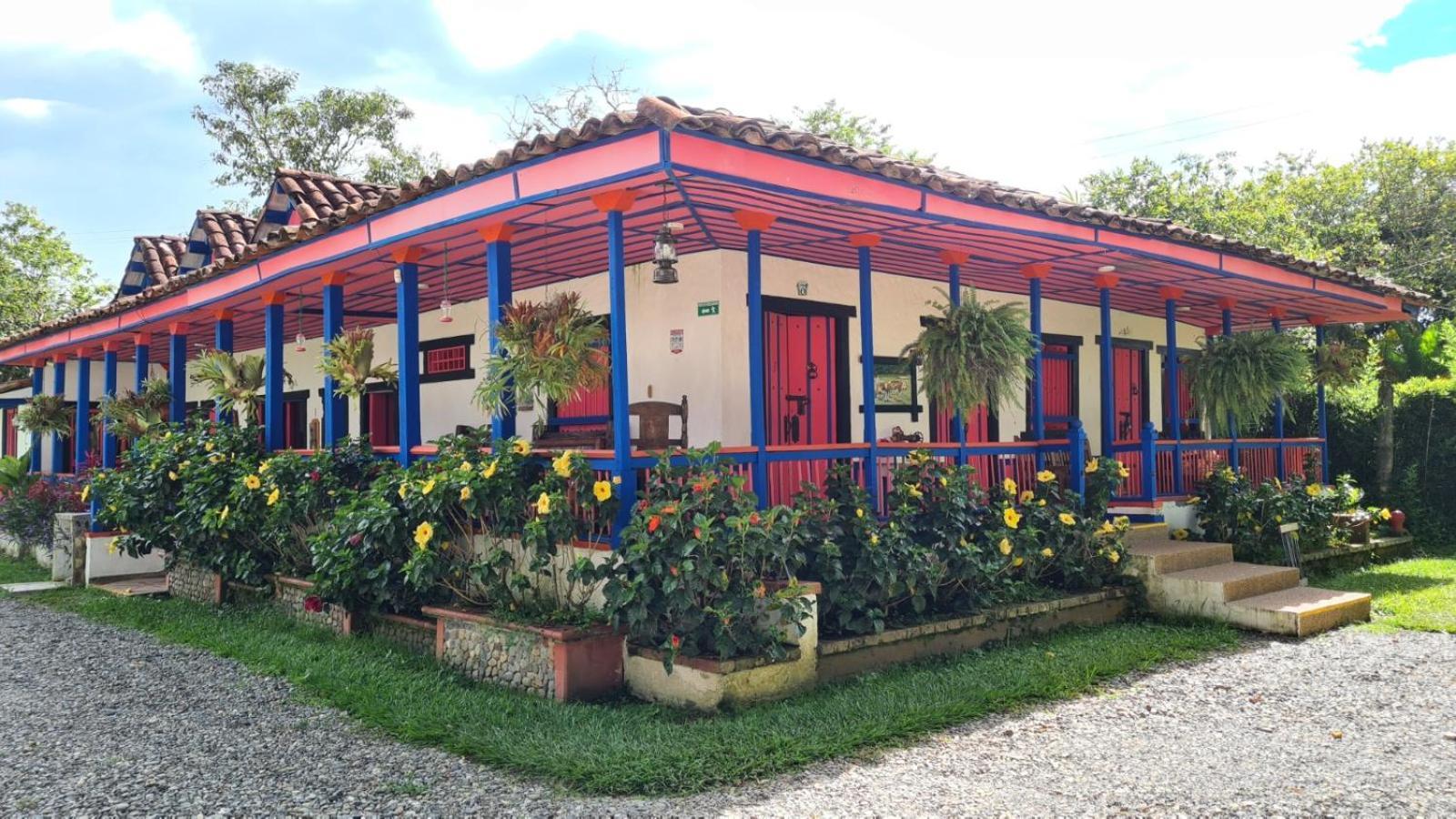 El Percal Hacienda Hotel 몬테네그로 외부 사진